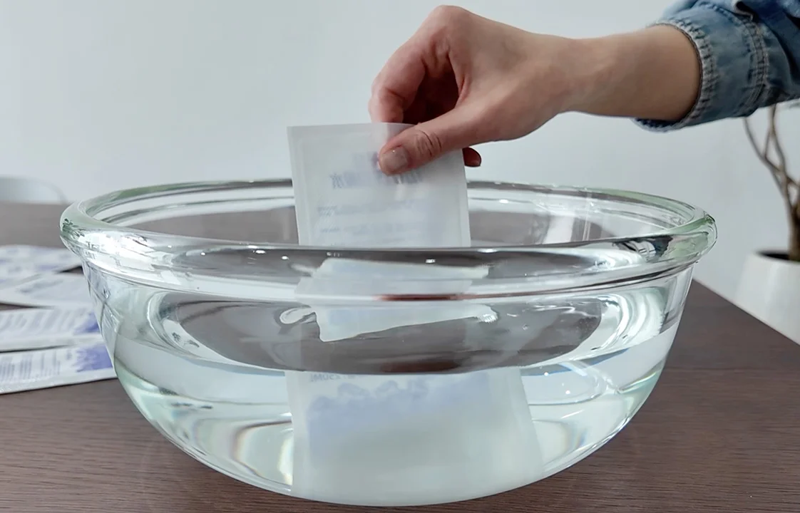 Use Refrigerant Gel Ice Pack 1