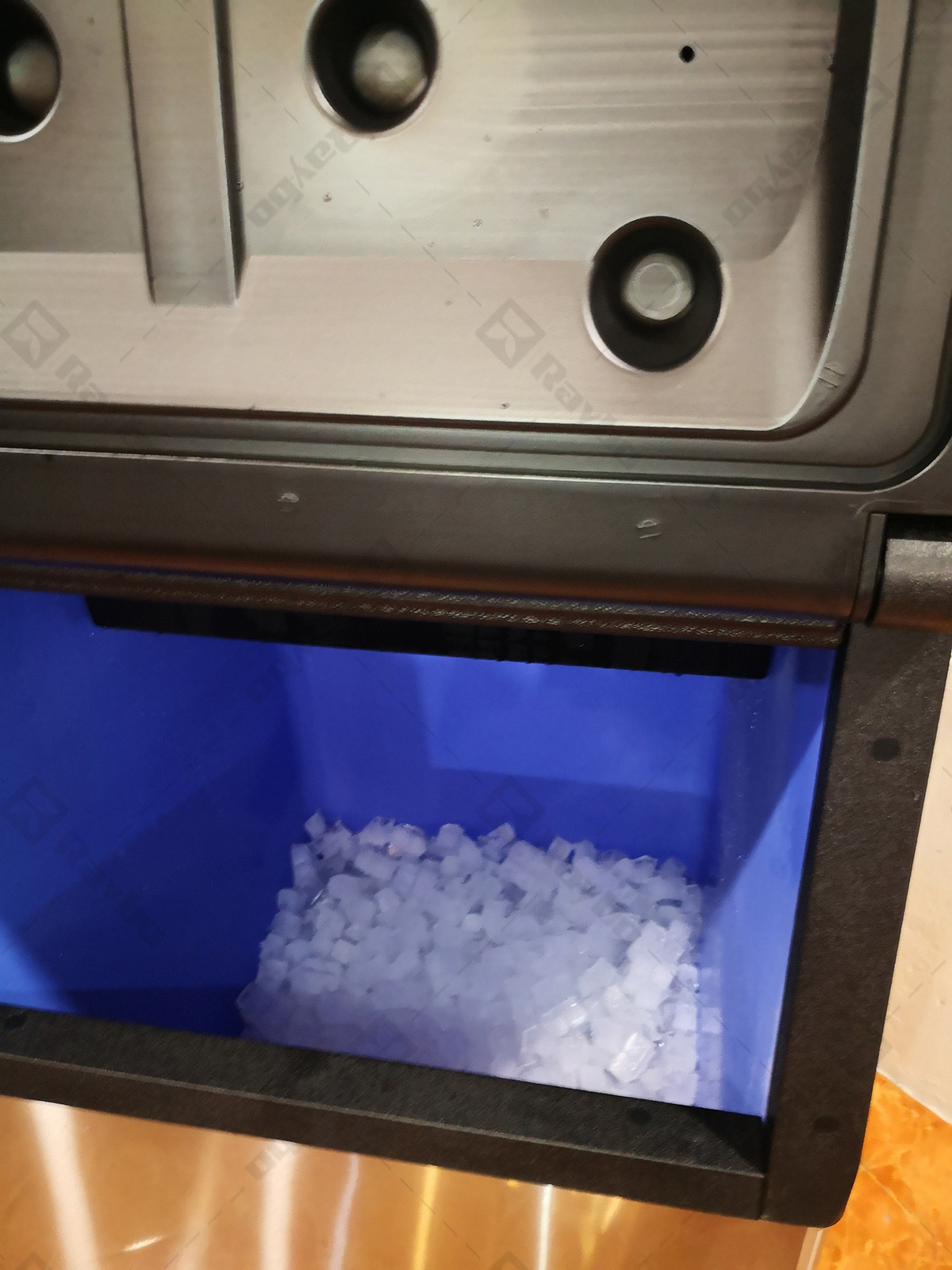 600kg/24H Cube Ice Machine Installed in Norway